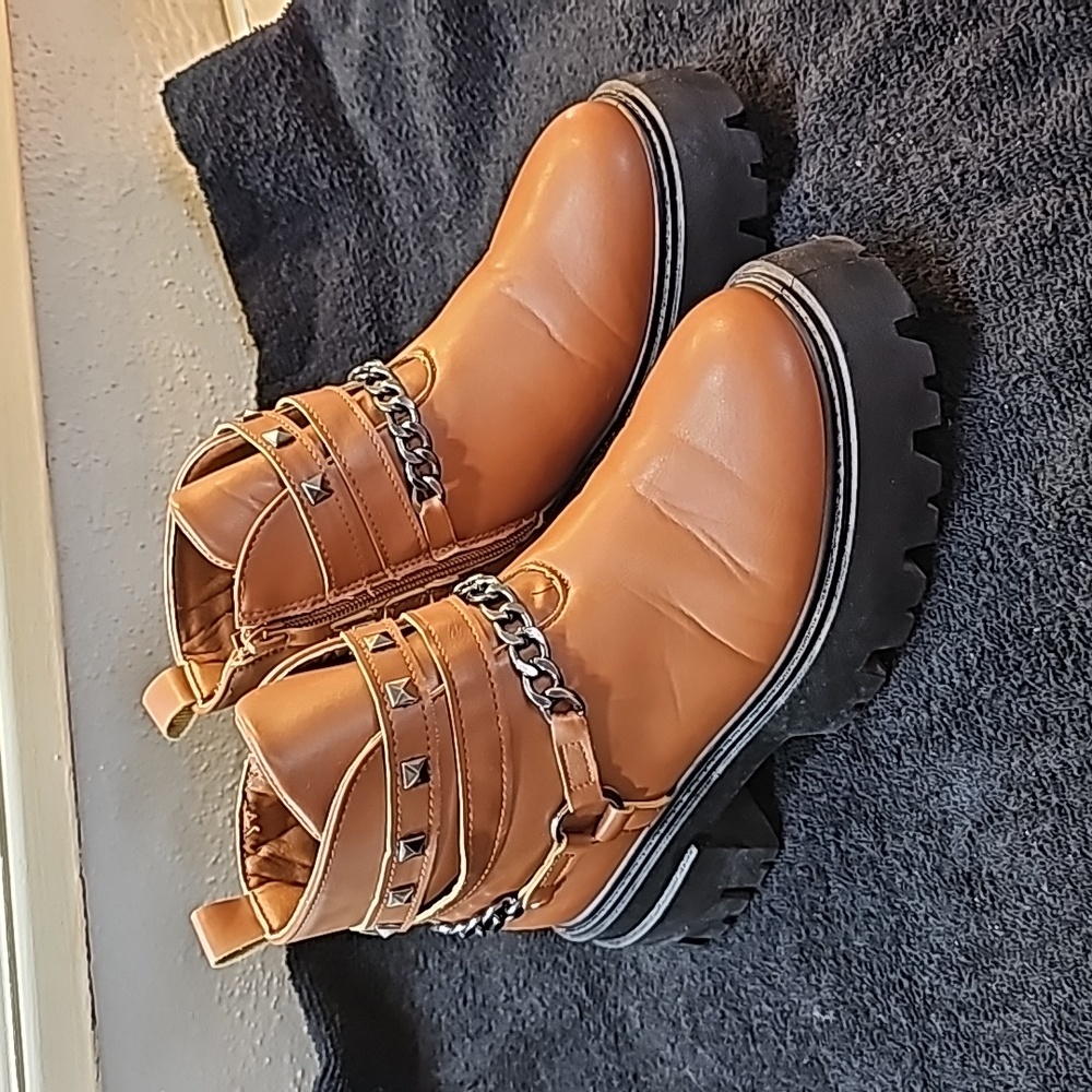Olivia Miller Brown Boots Worn Once Size 6